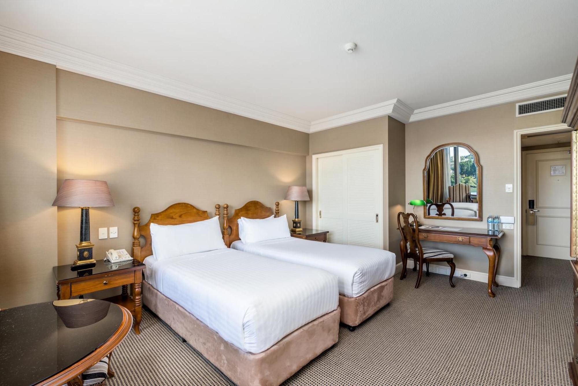 Stamford Plaza Brisbane Ξενοδοχείο Εξωτερικό φωτογραφία A room at the Cape Town Protea Hotel