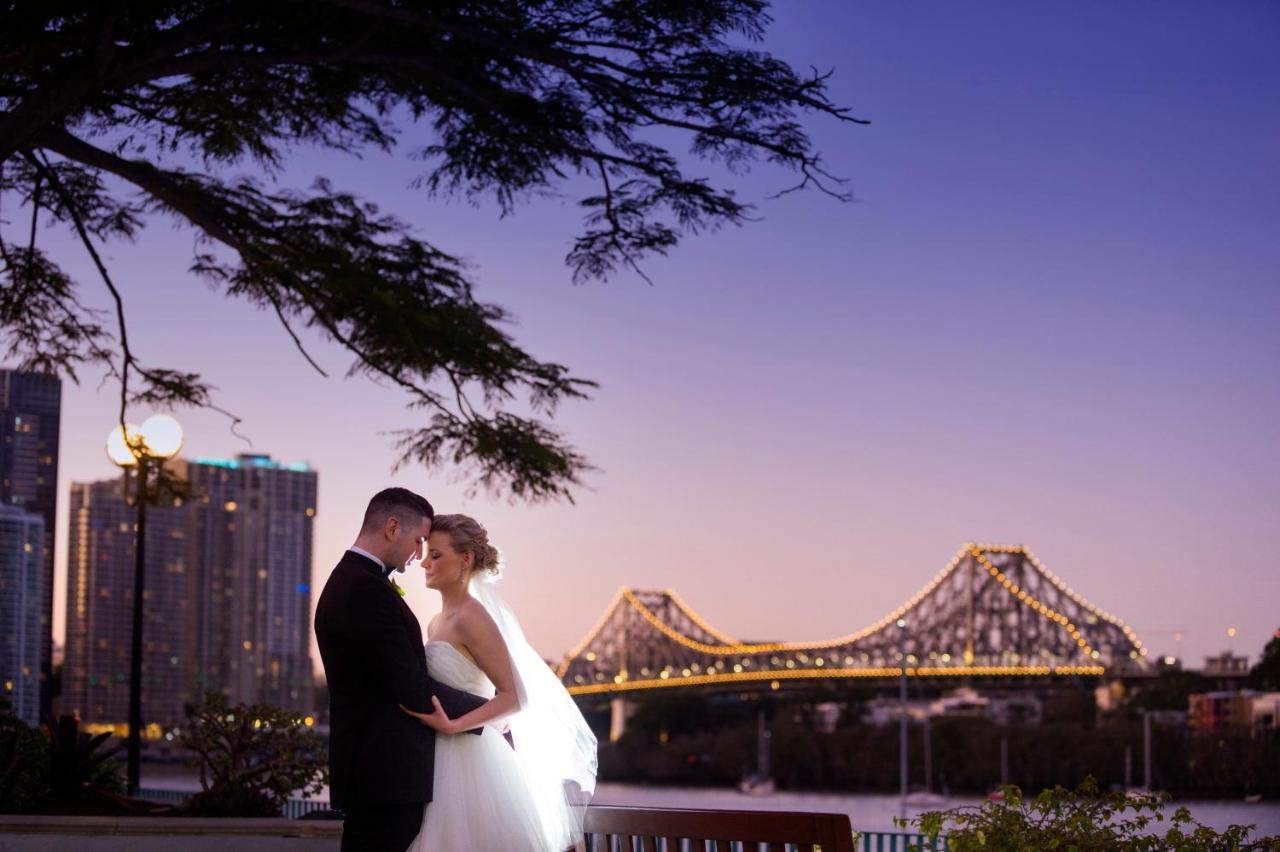 Stamford Plaza Brisbane Ξενοδοχείο Εξωτερικό φωτογραφία A wedding in Brisbane, Australia